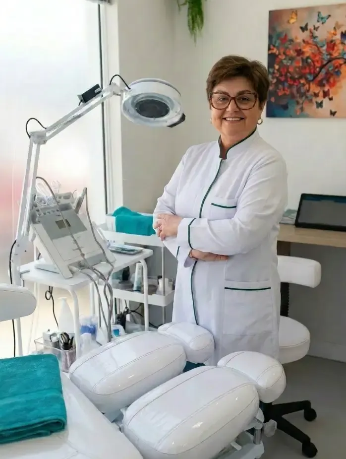 Iza Pinz Graffunder, podóloga especialista em tratamentos de podologia em Joinville